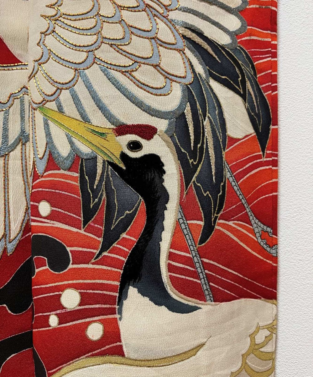 画像14: 正絹 / アンティーク 婚礼黒引き振袖 / 飛鶴 / 大波 / 瑞雲 / 刺繍入り (14)