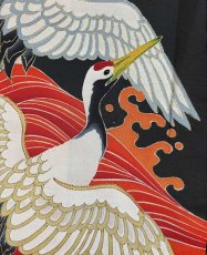 画像10: 正絹 / アンティーク 婚礼黒引き振袖 / 飛鶴 / 大波 / 瑞雲 / 刺繍入り (10)
