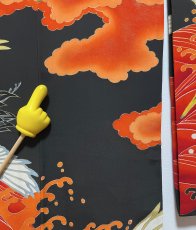 画像16: 正絹 / アンティーク 婚礼黒引き振袖 / 飛鶴 / 大波 / 瑞雲 / 刺繍入り (16)