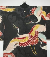 画像5: 正絹 / アンティーク 黒羽織 / 飛鶴 / 鶴と波の地紋入り (5)