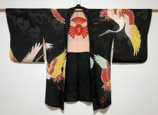 画像2: 正絹 / アンティーク 黒羽織 / 飛鶴 / 鶴と波の地紋入り (2)