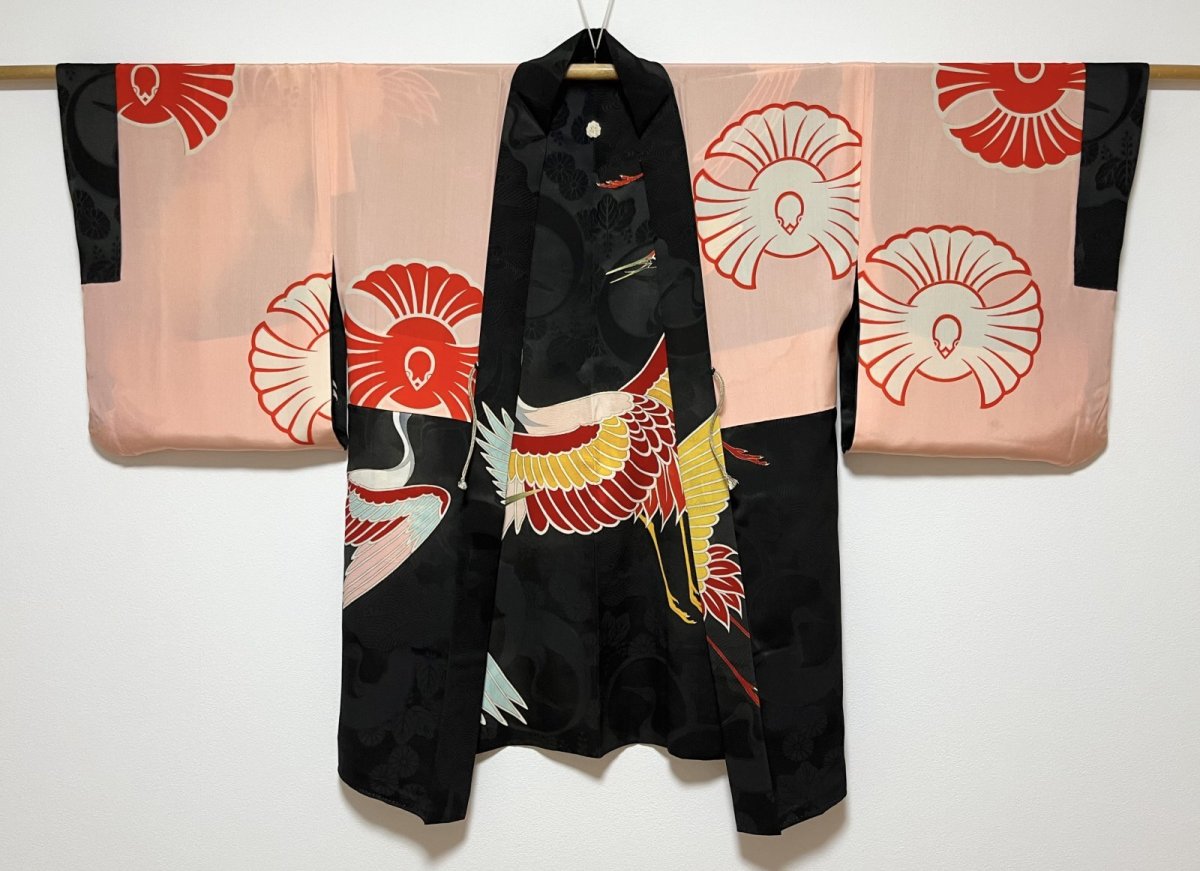 画像4: 正絹 / アンティーク 黒羽織 / 飛鶴 / 鶴と波の地紋入り (4)