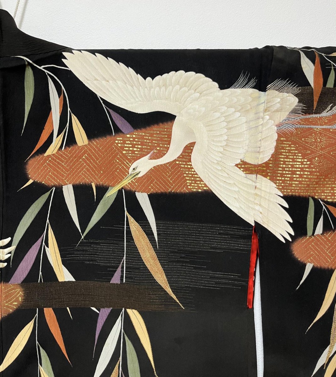 画像4: 正絹 / アンティーク 黒羽織 / 白鷺 / 柳 / ヱ霞 / 金彩 / 手刺繍 (4)