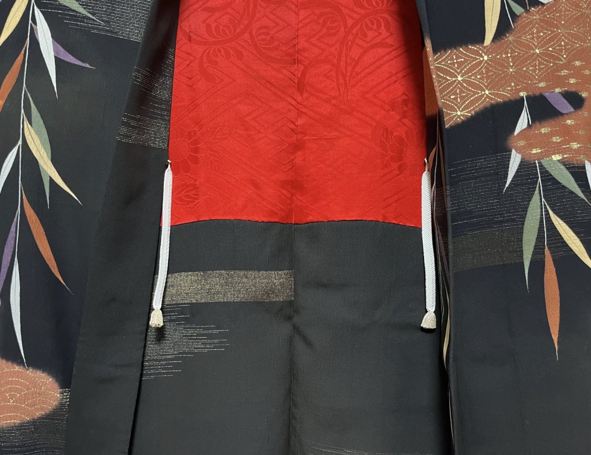 画像9: 正絹 / アンティーク 黒羽織 / 白鷺 / 柳 / ヱ霞 / 金彩 / 手刺繍 (9)