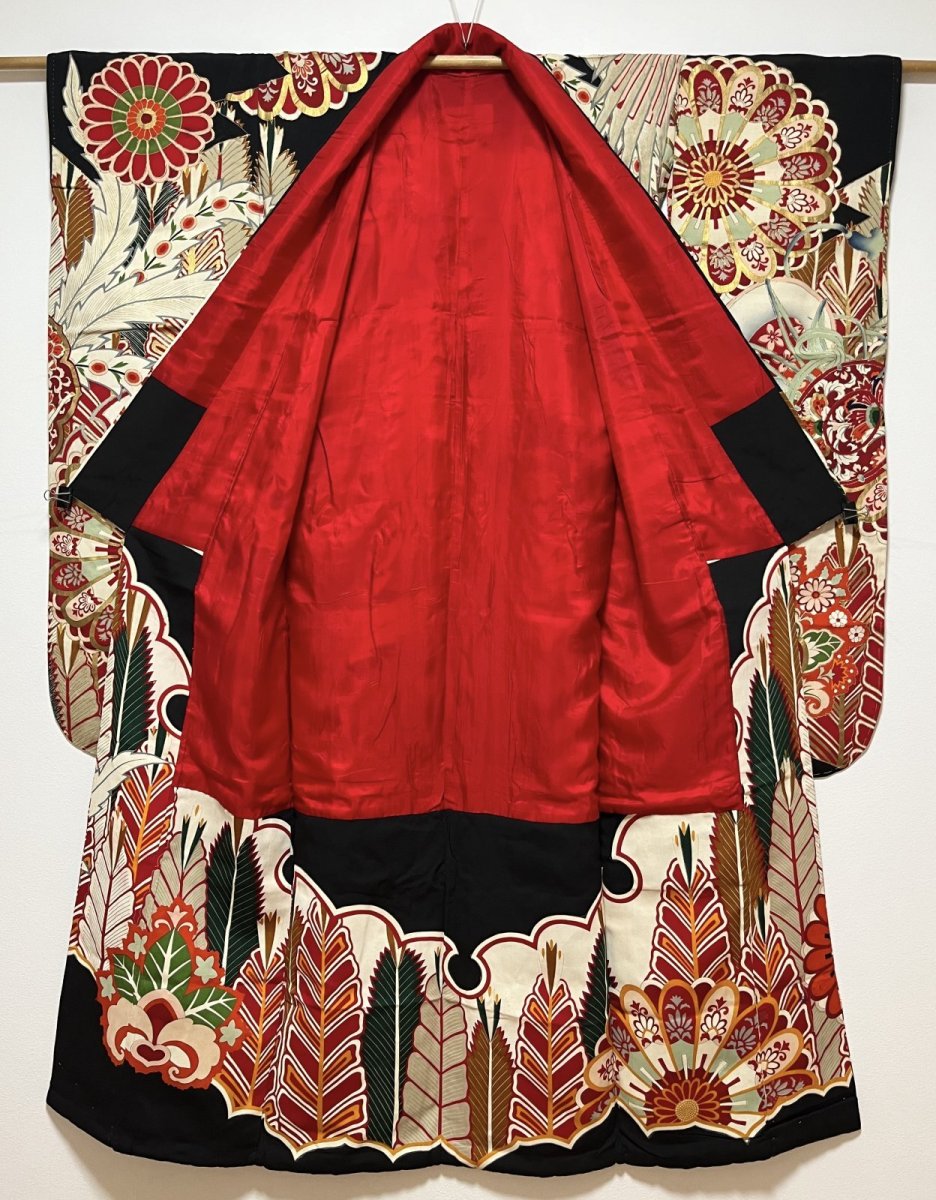 画像3: 正絹 / アンティーク 婚礼黒引き振袖 / 鳳凰 / 金彩 駒刺繍 / 広衿 (3)