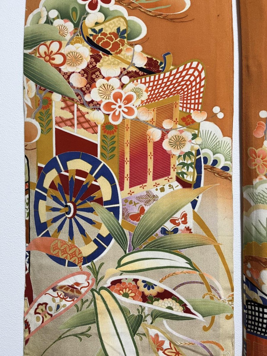 画像12: 正絹 / アンティーク 振袖 / 松竹梅 / 御所車 / 観世水 / 橙茶色 (12)