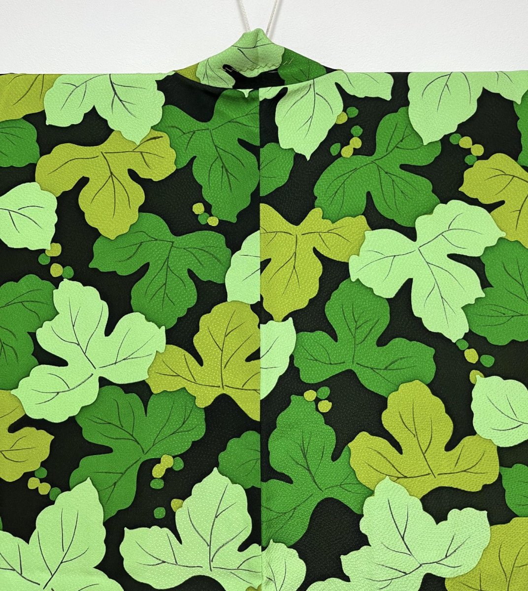 画像3: 正絹 / 羽織 / リーフ / 黒地にグリーン / 未使用品 (3)