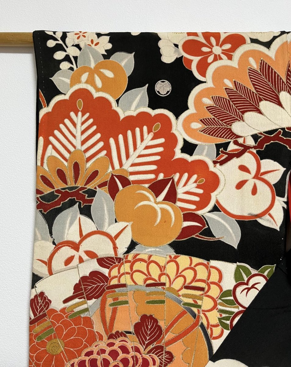 画像9: 正絹 / アンティーク 婚礼黒引き振袖 / 松竹梅 / 扇 / 飛鶴 / 吉祥 / 広衿 (9)