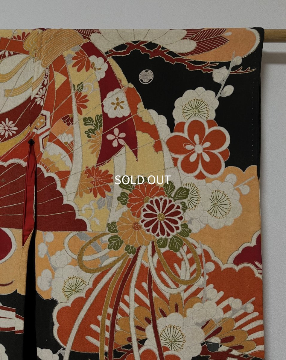 画像5: 正絹 / アンティーク 婚礼黒引き振袖 / 松竹梅 / 扇 / 飛鶴 / 吉祥 / 広衿 (5)