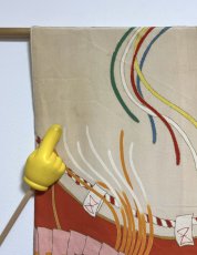 画像15: 正絹 / アンティーク 振袖 / 幔幕 / 宝尽くし / 扇 / 飛鶴 / 刺繍 / 広衿 (15)