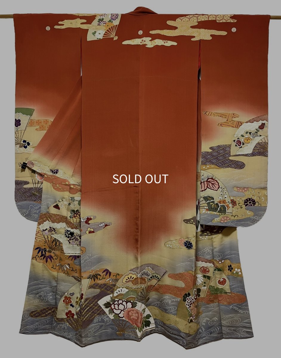 画像1: 正絹 / アンティーク 振袖 / 扇 / ヱ霞 / 金彩 駒刺繍 / ブラウン (1)