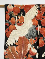 画像10: 正絹 / アンティーク 婚礼黒引き振袖 / 飛鶴 / 松竹梅 / 扇面 / 刺繍入り (10)