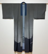 画像2: 正絹 / 男物 長襦袢 / 龍 / 波 / 絞り染め / グレー (2)