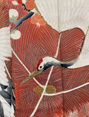 画像13: 正絹 / アンティーク 婚礼黒引き振袖 / 飛鶴 / 松竹梅 / 扇面 / 刺繍入り (13)