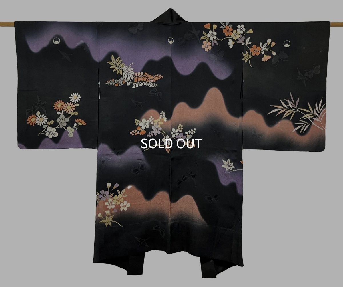 画像1: 正絹 / アンティーク 長羽織 / 菊花 / 梅 / 鳥と蝶の地紋入り / 黒 x 紫 (1)