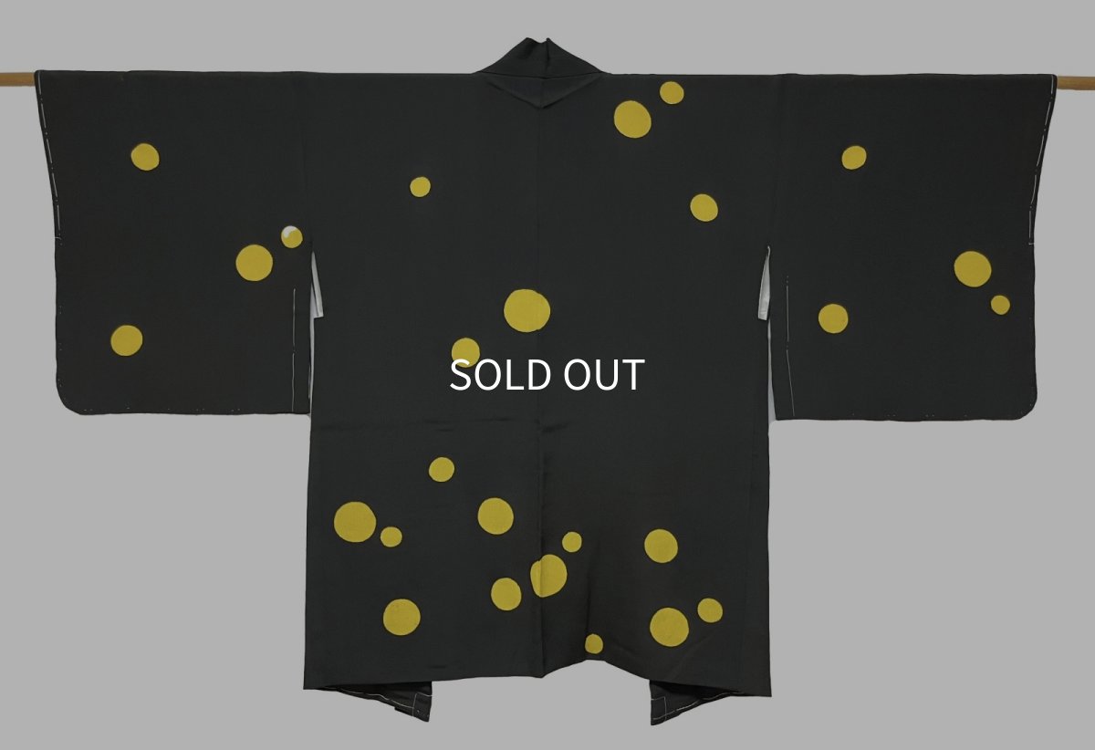 画像1: 正絹 / 黒羽織 / イエロードット / 未使用品 (1)